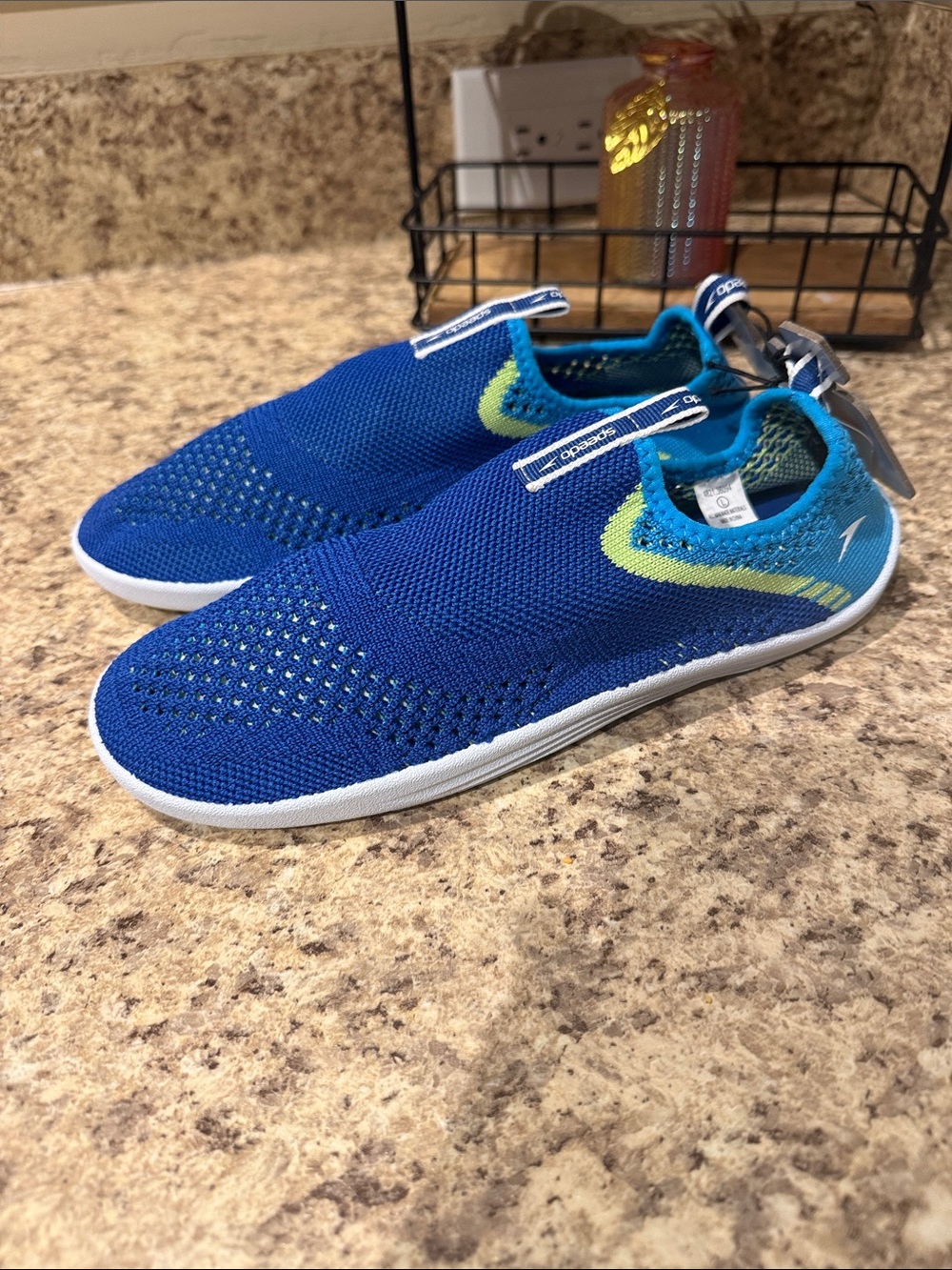 Speedo Blue Pull-On Kids Water Shoes with Lime Green Accent Size L 4-5 New - Picture 2 of 6